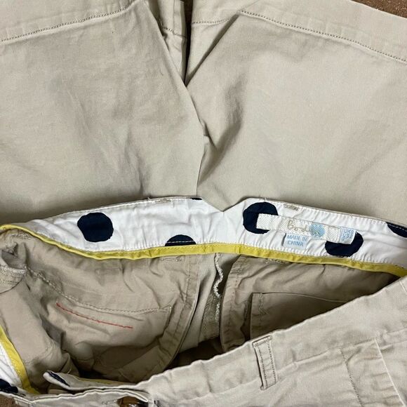 Boden Women’s Khaki Shorts with Multiple Pockets (Size: 2) - Picture 9 of 9